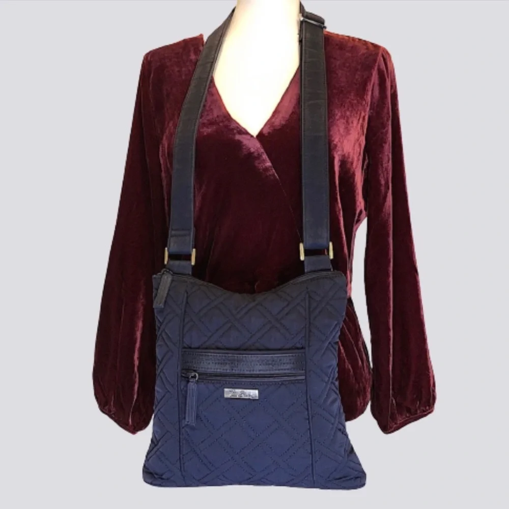 VERA BRADLEY Navy Blue Quilted Convertible Crossbody Shoulderbag - Picture 4 of 15